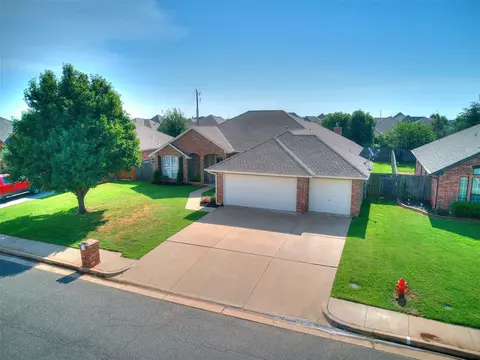 15600 Himalaya Rdg, Edmond, OK 73013
