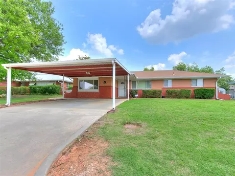 1912 Symphony Ln, Midwest City, OK 73130