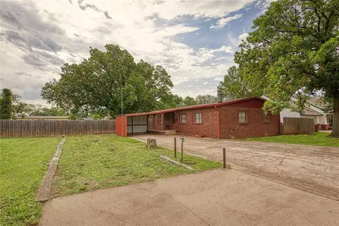 419 N Temple St, Cordell, OK 73632