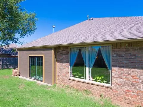 309 Evie Pl, Moore, OK 73160 photo 28