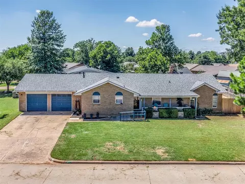 801 N Markwell Ave, Moore, OK 73160