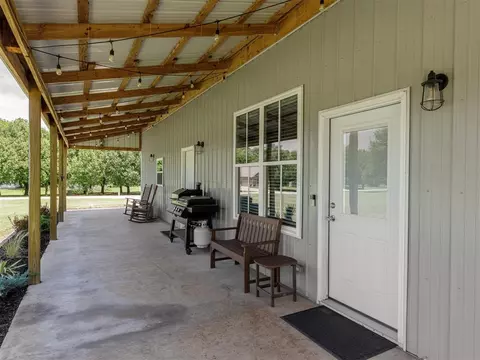 525 E Cedar Dr, Tuttle, OK 73089 photo 4