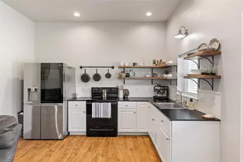 525 E Cedar Dr, Tuttle, OK 73089 photo 9