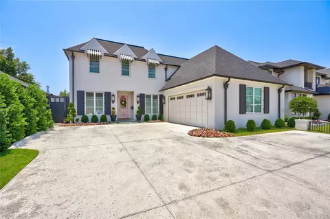 2748 W Country Club Dr, Oklahoma City, OK 73116