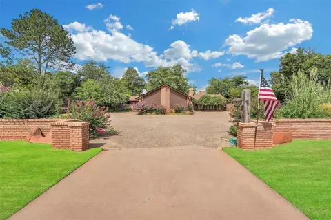 1221 N Randall Ave, Elk City, OK 73644