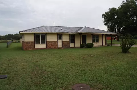 411 W Henderson, Wayne, OK 73095 photo 4