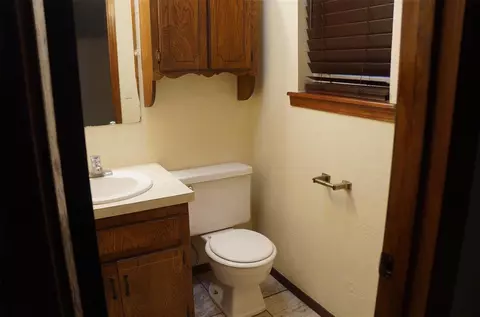 411 W Henderson, Wayne, OK 73095 photo 17