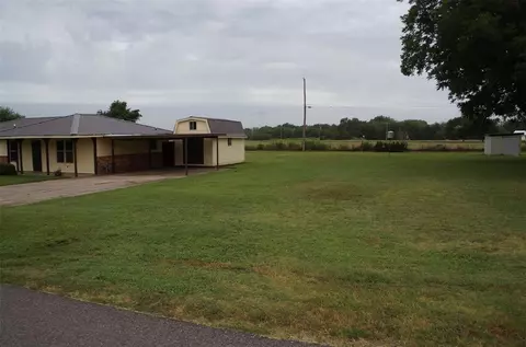 411 W Henderson, Wayne, OK 73095 photo 2