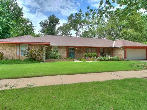 2526 Acacia Ct, Norman, OK 73072