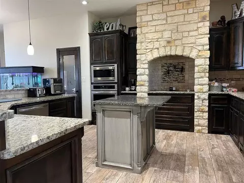 1044 NE Rock Ridge Rd, Elgin, OK 73538