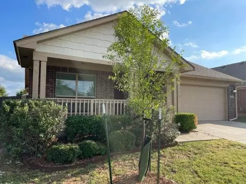 1018 Clingmans Dome Rd, Norman, OK 73069
