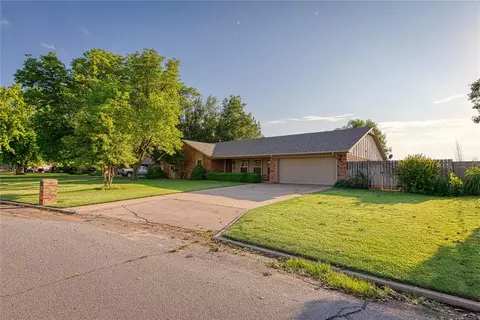 1007 N Lusk Ave, Elk City, OK 73644