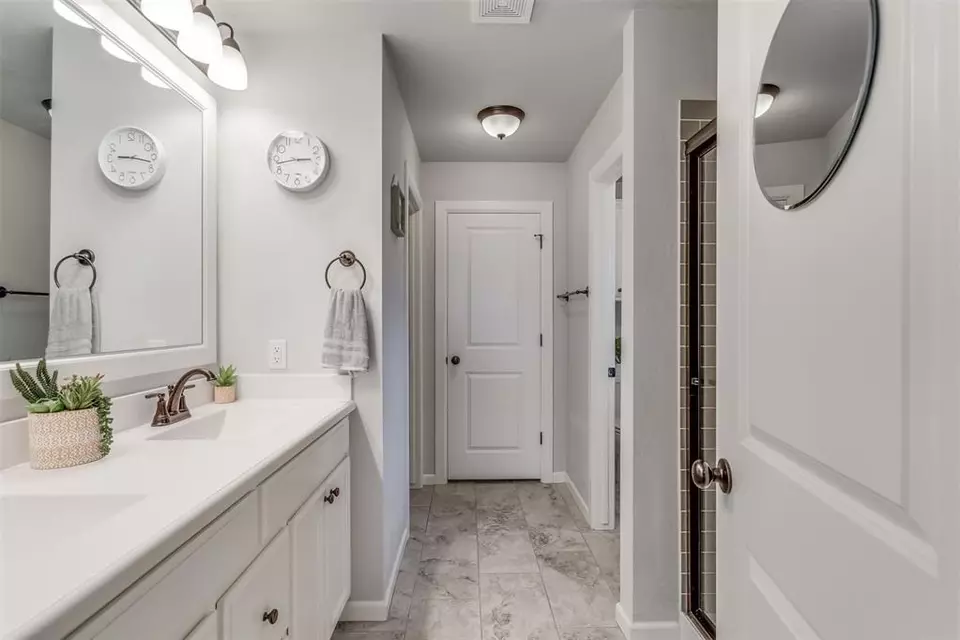  15508 Rosedown Dr, Oklahoma City, OK 73170 photo 39