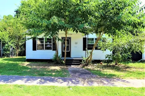 124 W Comanche St, Purcell, OK 73080