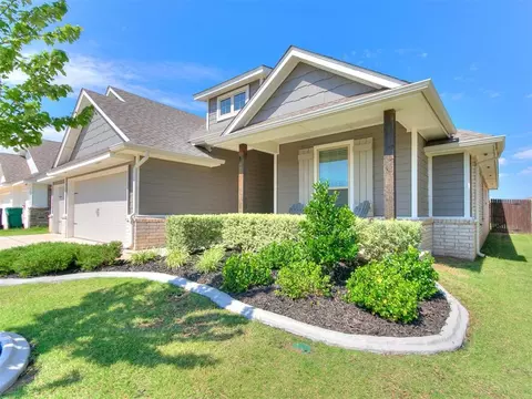801 Cassandra Ln, Yukon, OK 73099