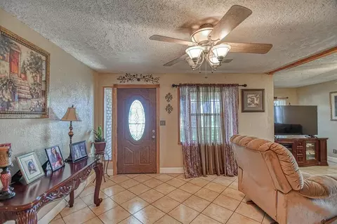 103 Kerr St, Wayne, OK 73095 photo 2