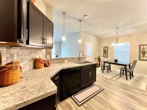 627 Jentry Dr, Tuttle, OK 73089 photo 13