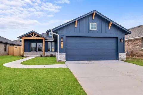 614 Ozark Ln, Norman, OK 73069