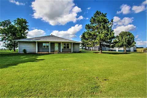 1838 County Road 1230, Tuttle, OK 73089