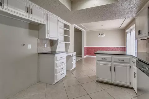 216 E Platt Dr, Yukon, OK 73099 photo 32