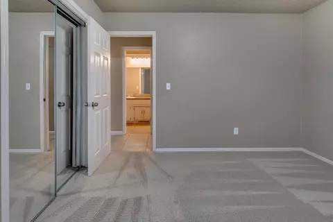 216 E Platt Dr, Yukon, OK 73099 photo 16