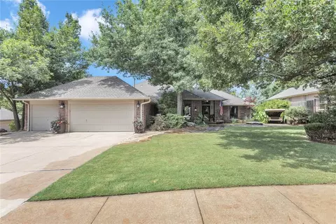 309 Saint James Dr, Edmond, OK 73034