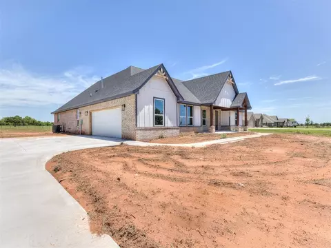 6712 N County Line Ave, Blanchard, OK 73010