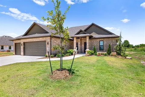 1039 NW 17th St, Newcastle, OK 73065