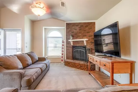 2146 S Robinson Ave, Moore, OK 73170 photo 8