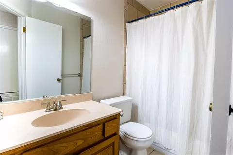 2146 S Robinson Ave, Moore, OK 73170 photo 25