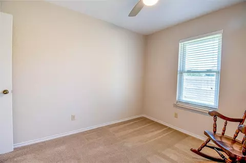 2146 S Robinson Ave, Moore, OK 73170 photo 24