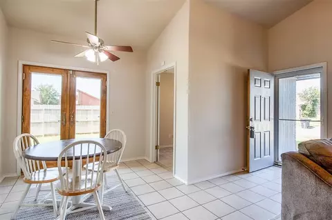 2146 S Robinson Ave, Moore, OK 73170 photo 13