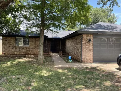 5 Pentree Dr, Oklahoma City, OK 73149