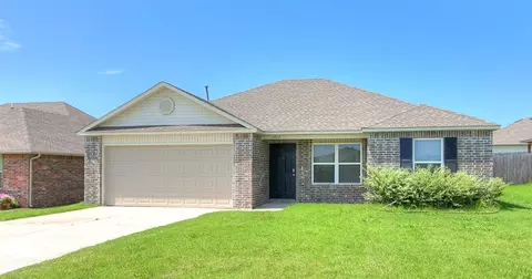 1916 Timber Dale Dr, Shawnee, OK 74804