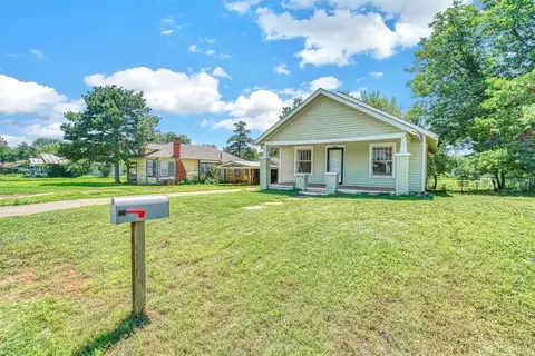 405 N 2nd St, Sayre, OK 73662