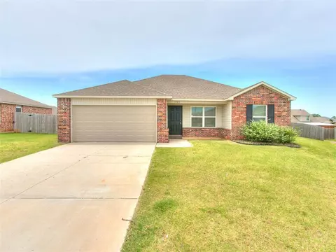 1929 Oak Tree Ct, Shawnee, OK 74804