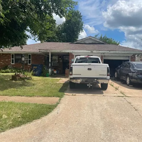 434 W Elder Dr, Mustang, OK 73064