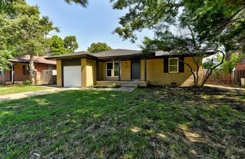 1117 E Lindsey St, Norman, OK 73071