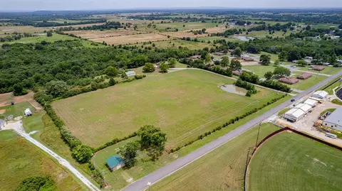 1401 N 6th Ave, Warner, OK 74469 photo 5