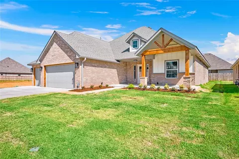12009 SW 51st St, Mustang, OK 73064