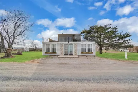 14539 N 2078th Pl, Lone Wolf, OK 73655