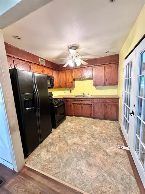 528 S 3rd St, Yukon, OK 73099 photo 9