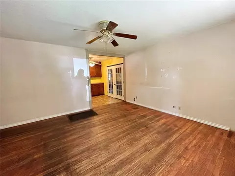 528 S 3rd St, Yukon, OK 73099 photo 5