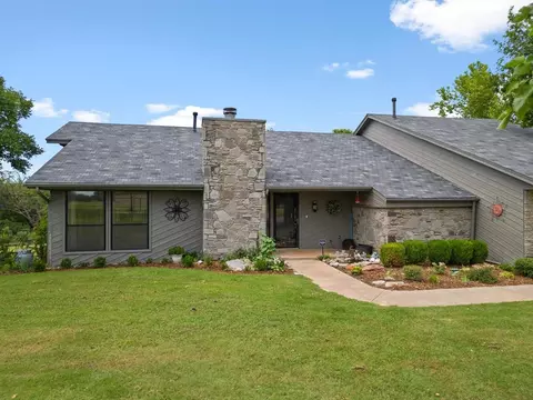 22801 N Briarwood Dr, Edmond, OK 73025