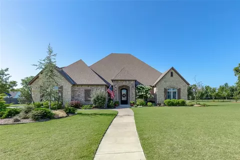 262 Red Oak Rd, Goldsby, OK 73093