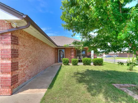 8537 N Phillips Ave, Oklahoma City, OK 73114