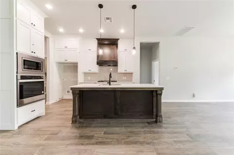 401 Rochester Ct, Tuttle, OK 73089 photo 5