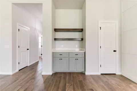 401 Rochester Ct, Tuttle, OK 73089 photo 3