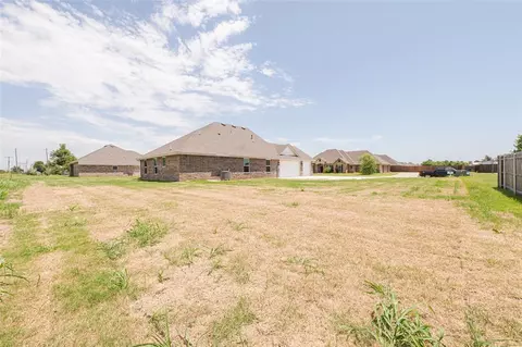 401 Rochester Ct, Tuttle, OK 73089 photo 35