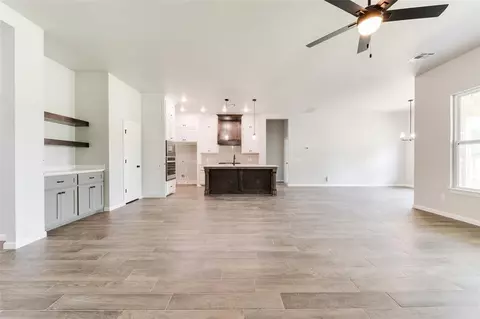 401 Rochester Ct, Tuttle, OK 73089 photo 4